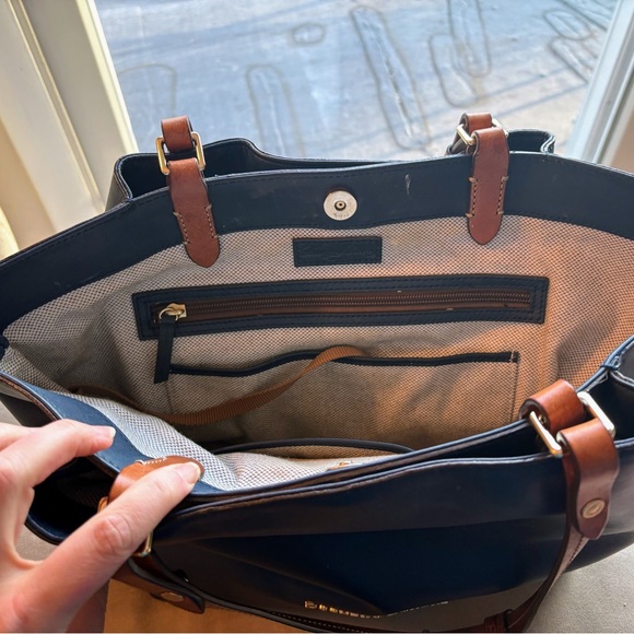 Dooney & Bourke Large City Flynn Tote Bag (navy blue) - Picture 4 of 6